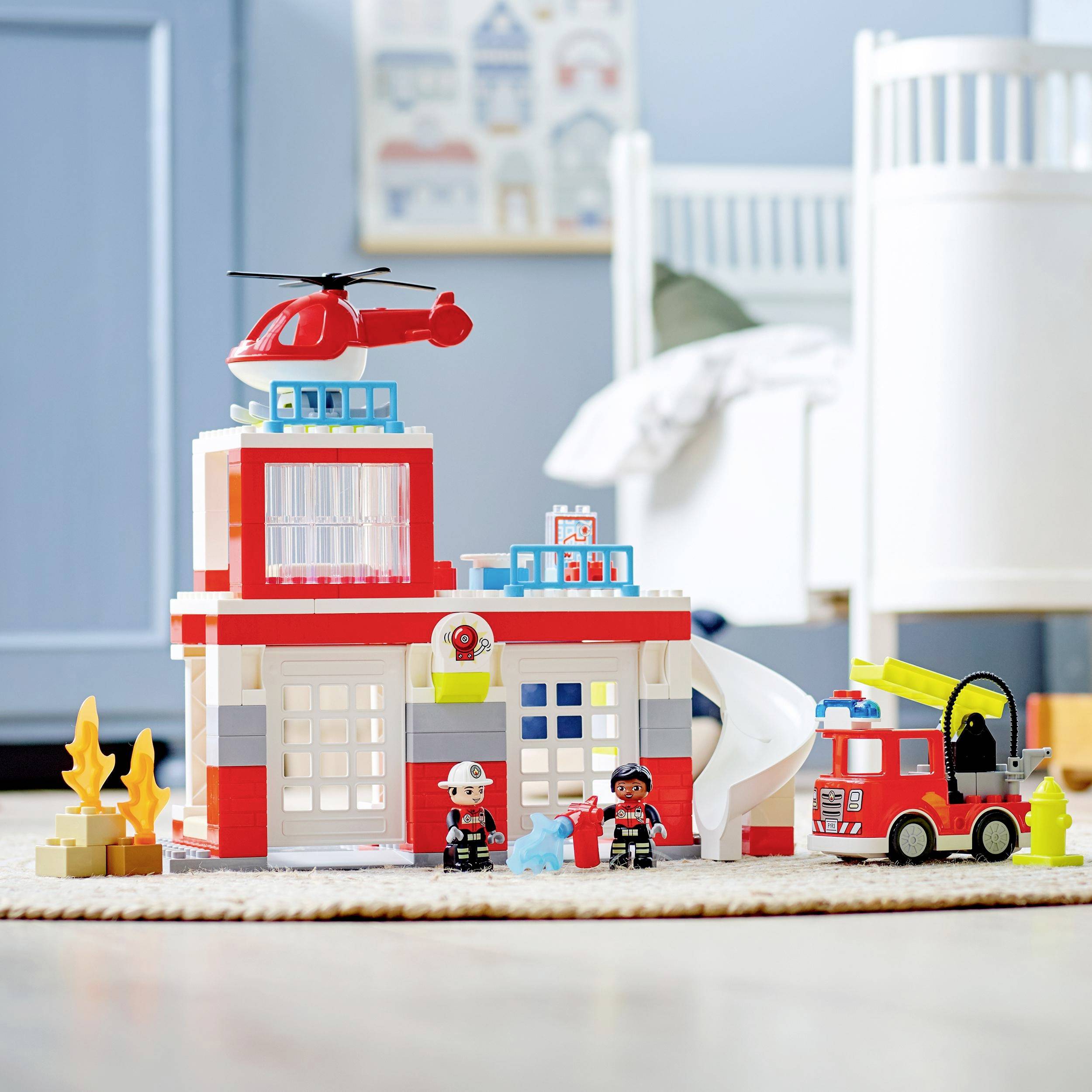 Lego Duplo Brandstation Med Helikopter Conrad Se