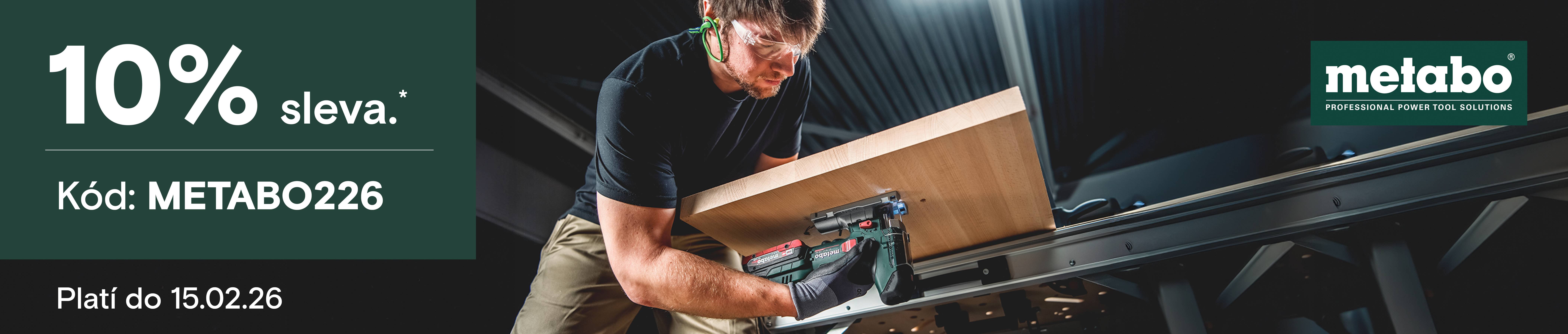 Muž řeže dřevěné prkno. Text: "10% sleva. Kód: METABO0226."