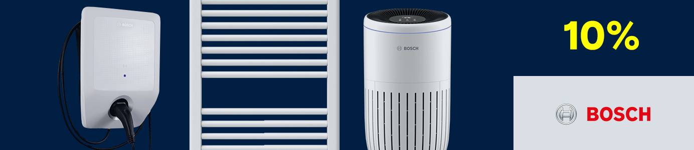 Striscione pubblicitario con un apparecchio bianco a parete, un radiatore bianco alettato e un purificatore d'aria cilindrico bianco. Accanto, uno sconto del 10% e il logo Bosch.