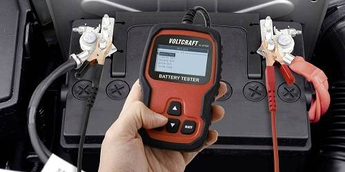 Tester Voltcraft odhalí včas špatnou autobaterii