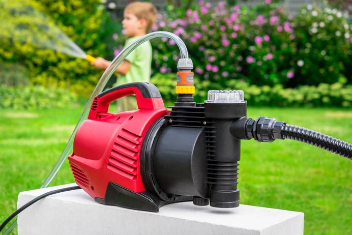 Wasserversorgungssysteme sind besonders nützlich für Gartenarbeiten, können aber auch im normalen Haushalt verwendet werden