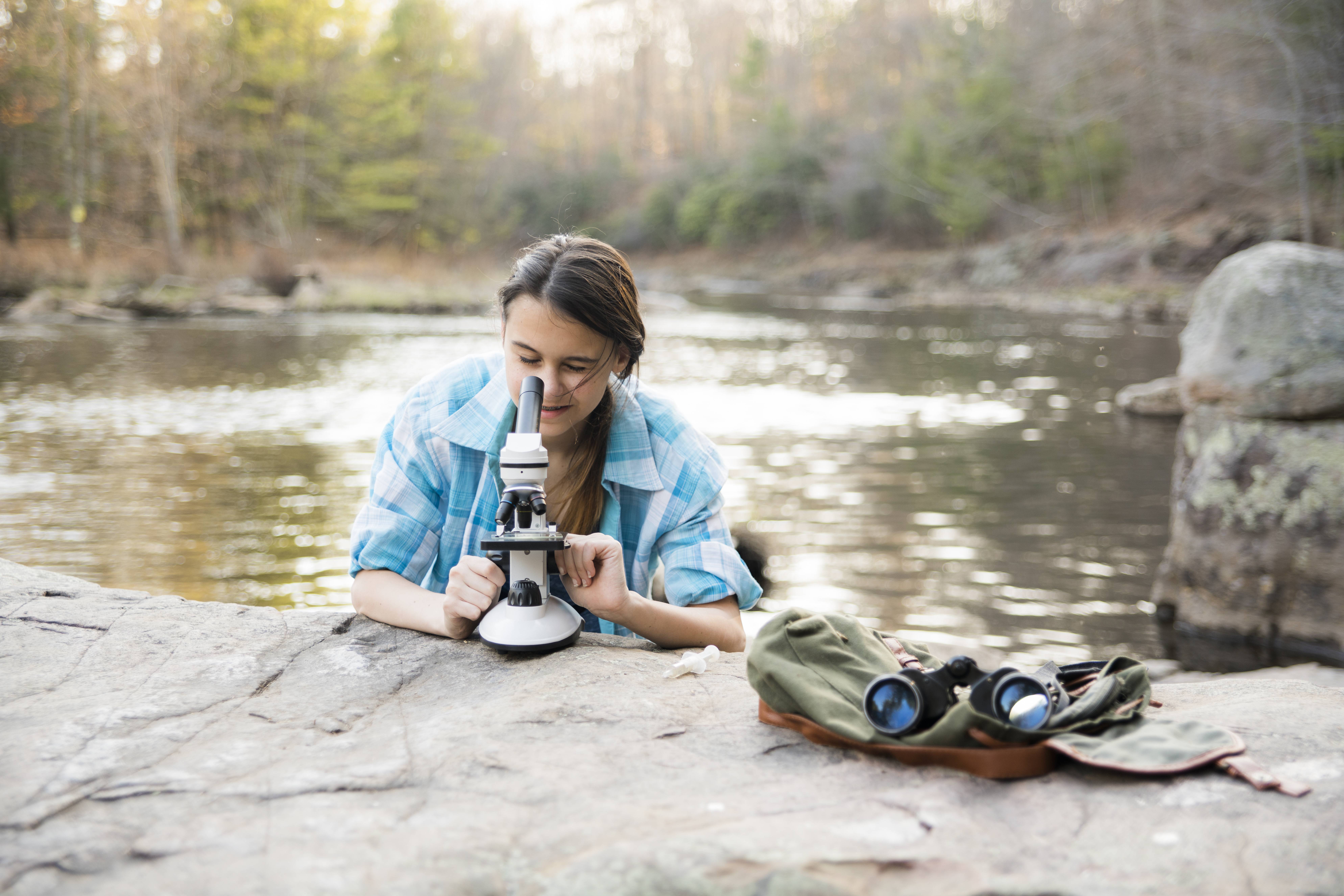 Kindermikroskope für den Einstieg ins Mikroskopieren