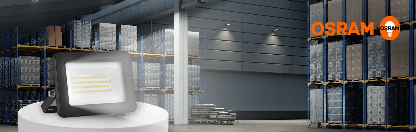 Osram LED-Fluter beleuchtet eine große Lagerhalle.
