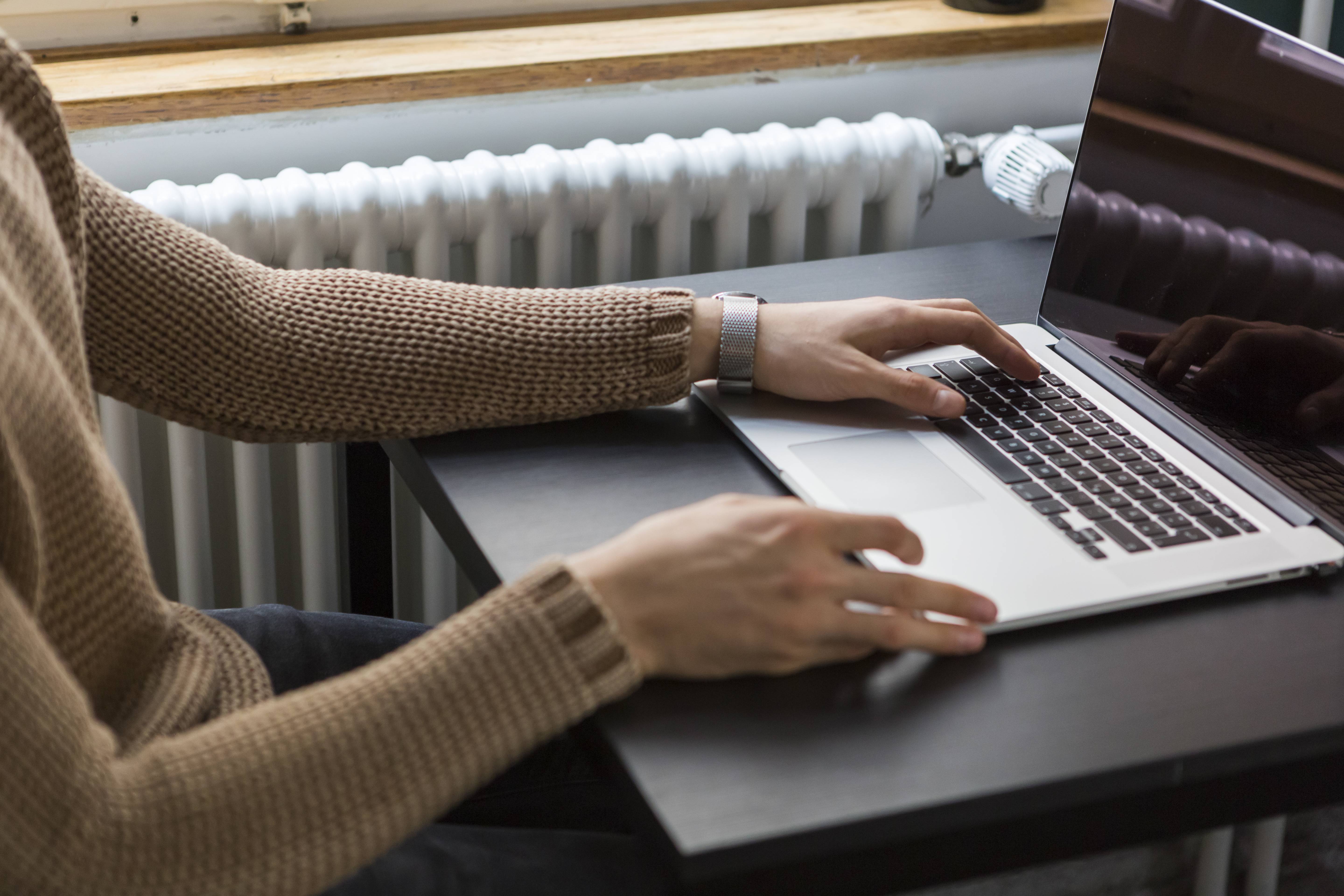 Apple MacBooks sind besonders im beruflichen Umfeld sehr beliebt