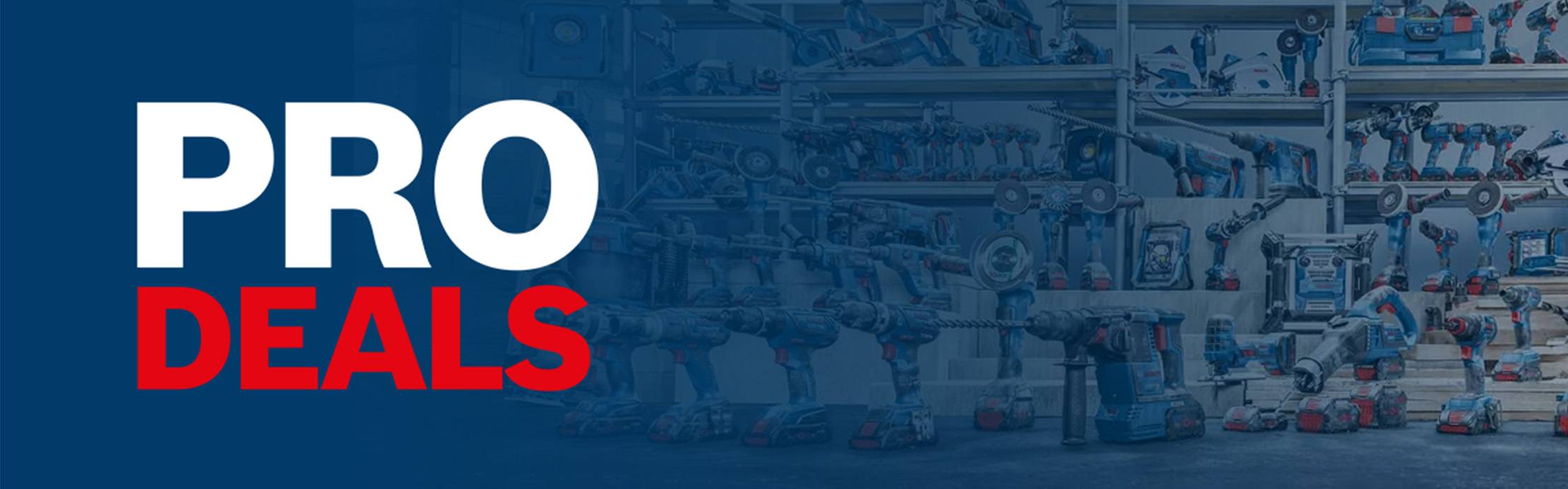 Bosch Pro Deals Banner mit zahlreichen Elektrowerkzeugen in einer Werkstatt.