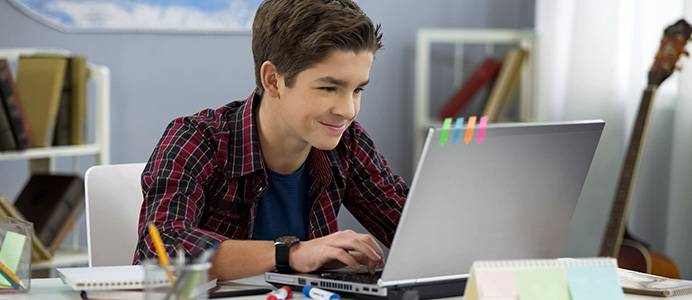 Schüler im Homeschooling