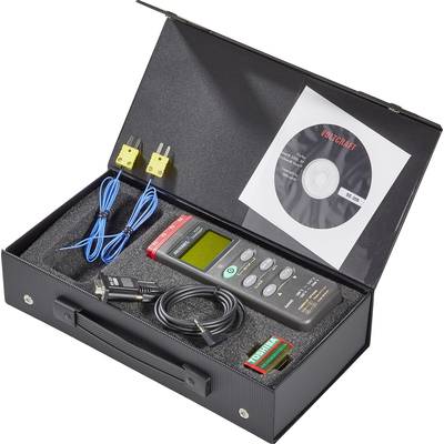 Měřicí přístroj v otevřeném kufříku. Obsahuje digitální teploměr, dvě sondy, USB kabel, baterii a CD.