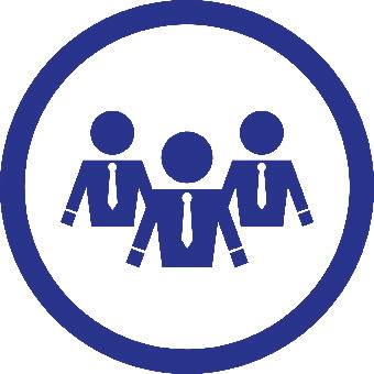 Symbol tří stylizovaných postav v oblecích a kravatách, které znázorňují týmovou spolupráci; jedna větší postava vpředu, dvě menší vzadu.