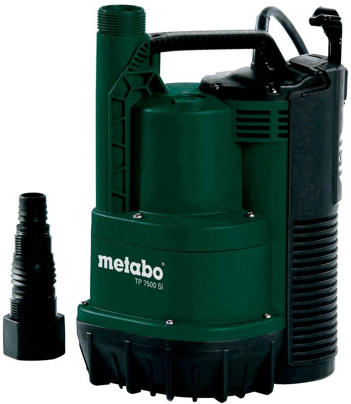 Zelená potápěčí čerpadla Metabo TP 7500 SI s připojeným adaptérem hadice zobrazené na bílém pozadí.
