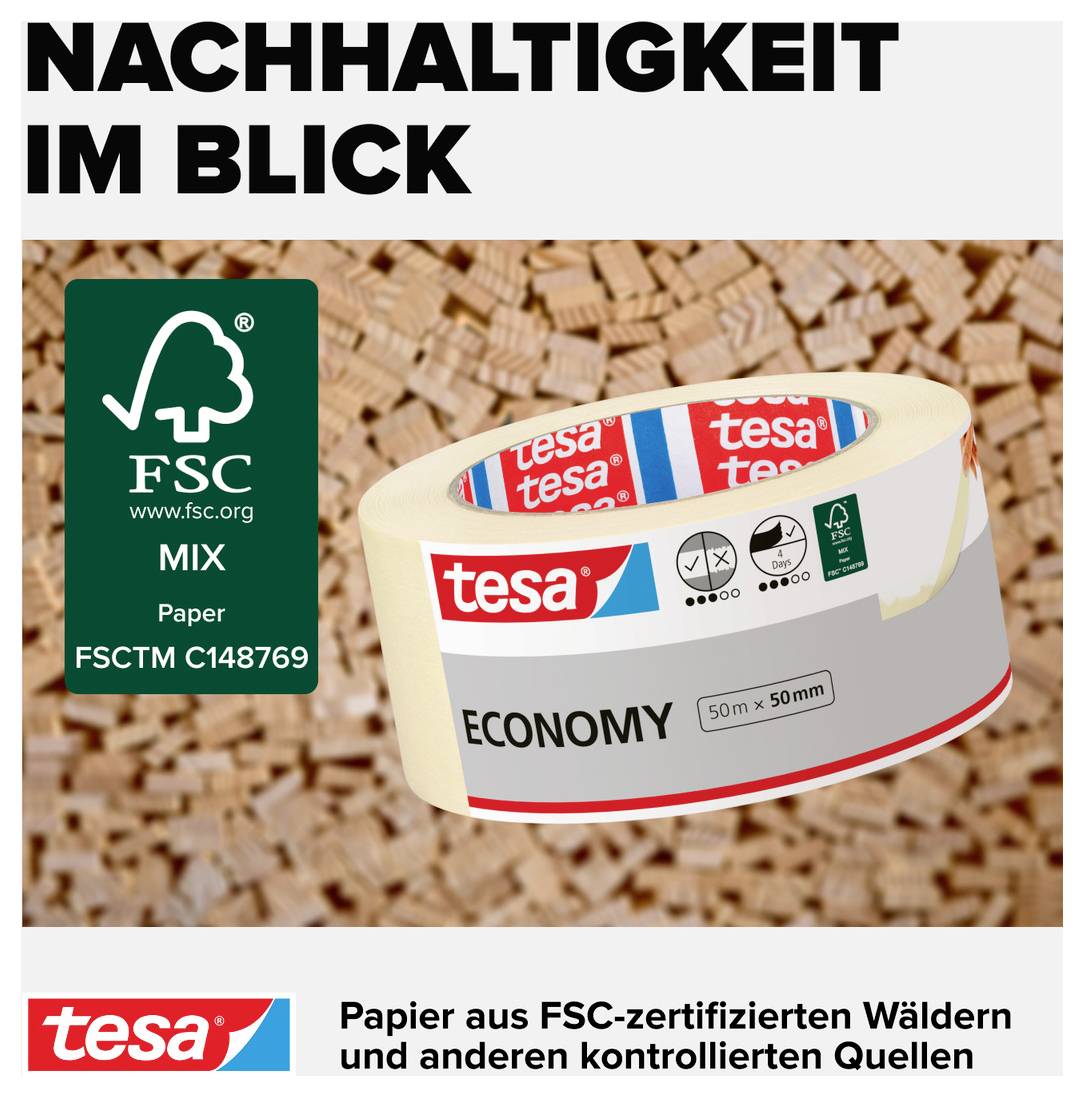 Lepicí páska 'Economy' od Tesy před dřevěným pozadím. S logem FSC a textem: 'Papír z lesů certifikovaných FSC a dalších kontrolovaných zdrojů'.