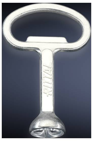 Klíčový nástavec s nápisem 'Rittal', stříbrné barvy, před modrým pozadím.