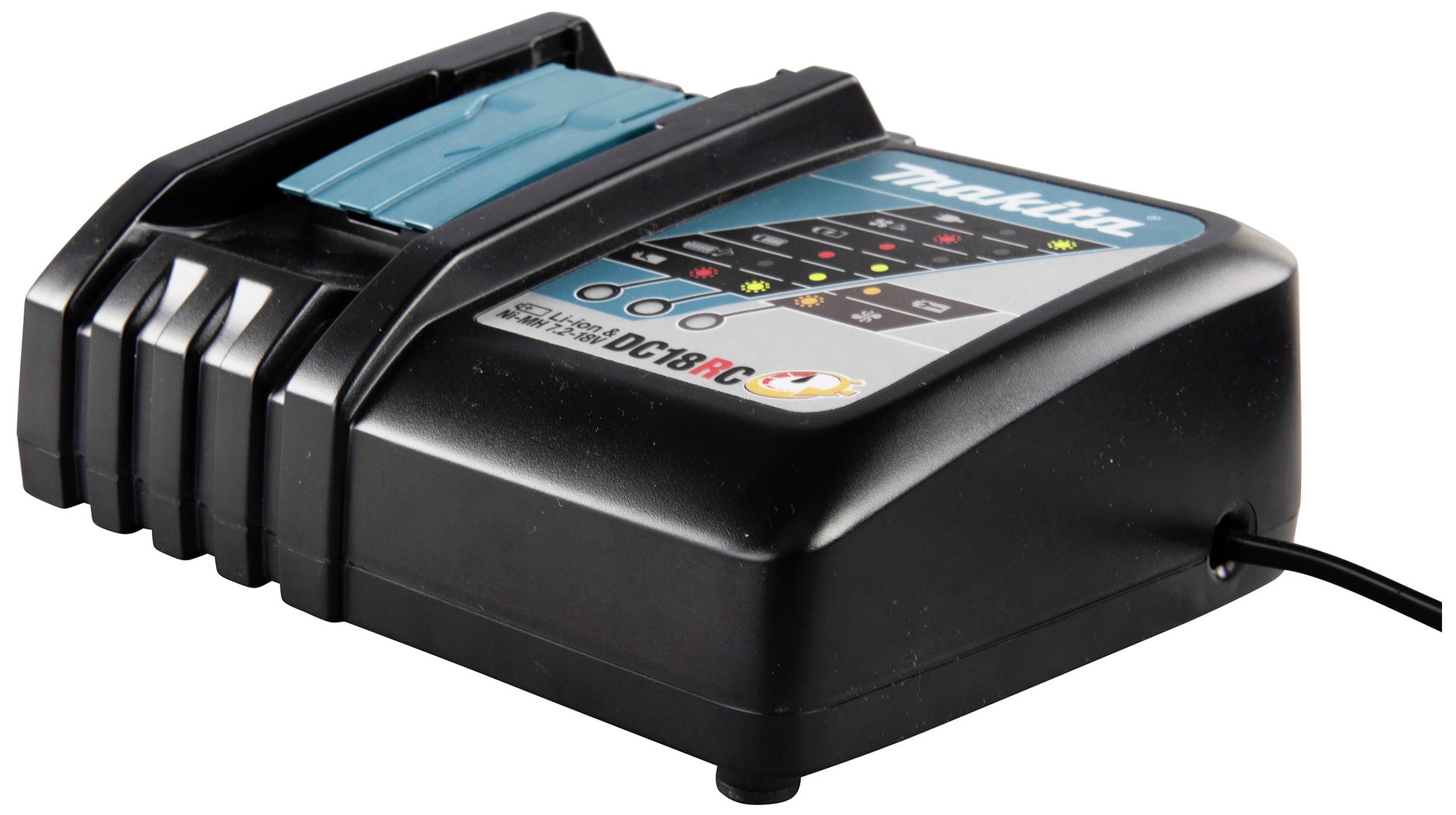 Černá nabíječka se modrým prvkem, několika kontrolkami a připojeným kabelem. Zařízení značky Makita.