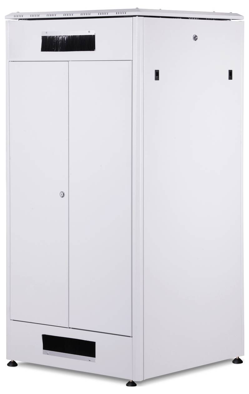 Bílá kovová skříň se dvěma dveřmi, vhodná pro ukládání nářadí nebo technických materiálů.