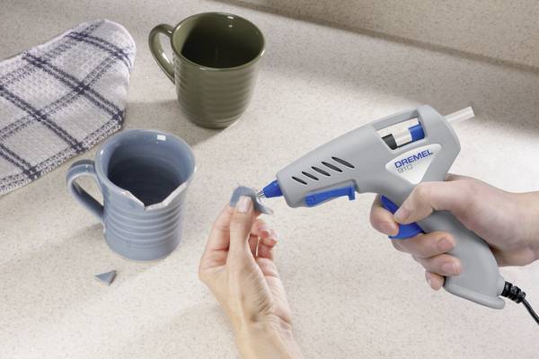 Dremel GG01 lepicí tyčinky 7 mm 100 mm transparentní 65 g 12 ks