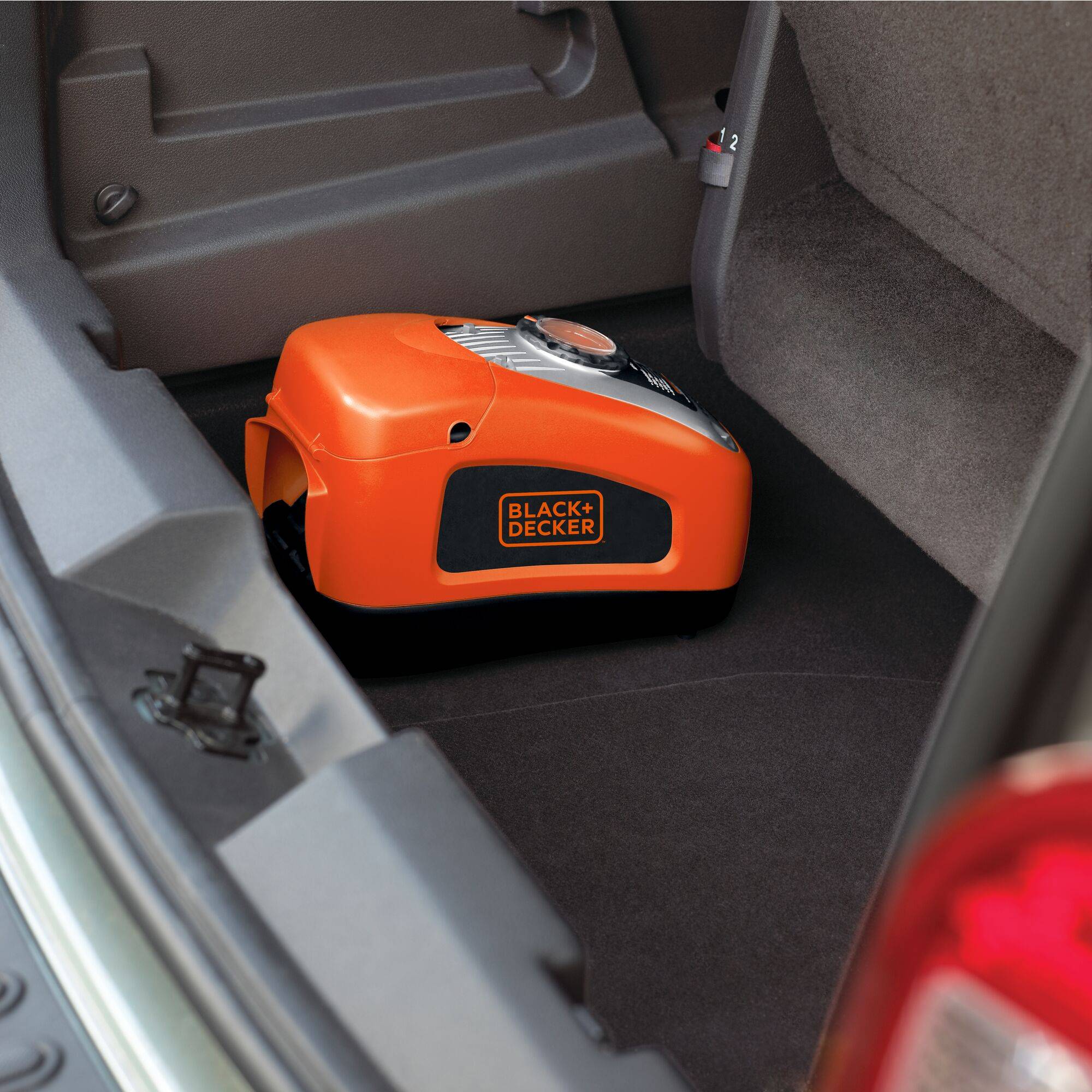 Black & Decker ASI300-QS, ASI300-XJ, kompresor, 11 bar, dvojitá hlava, digitální displej, automatické vypnutí-28