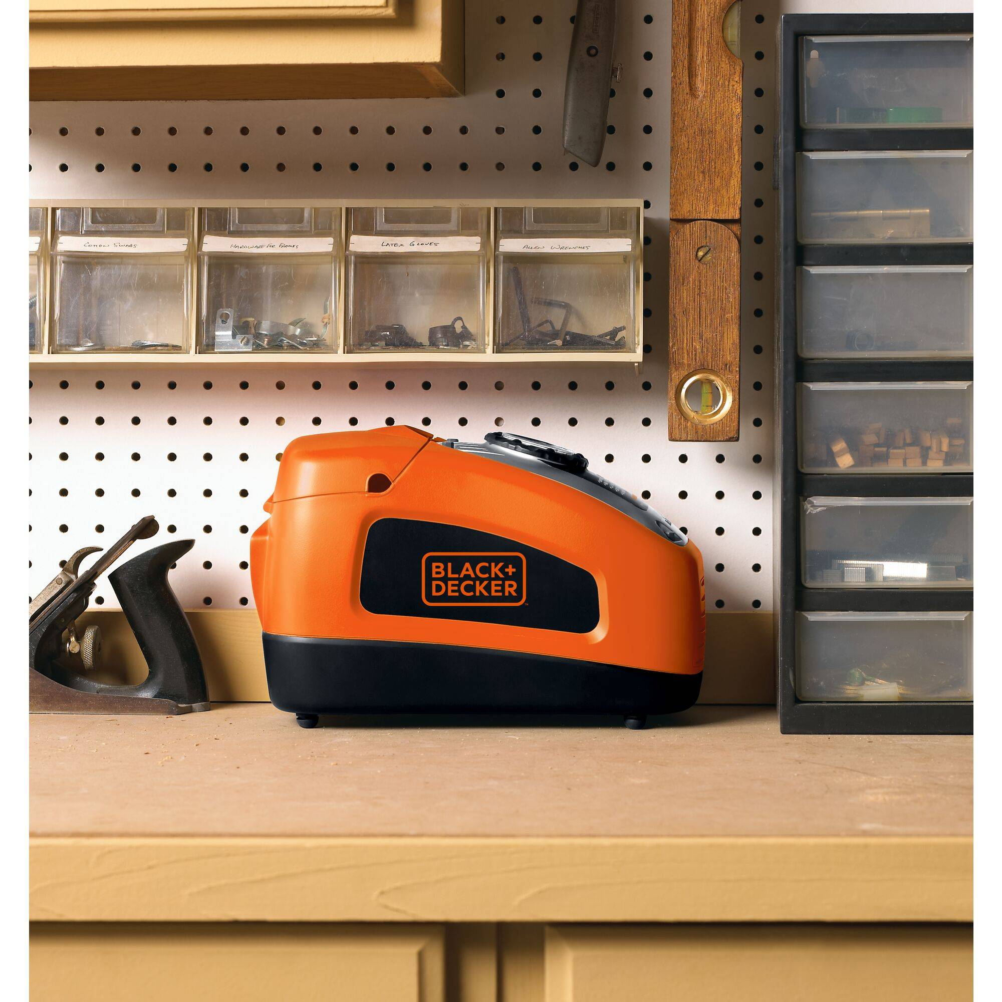Black & Decker ASI300-QS, ASI300-XJ, kompresor, 11 bar, dvojitá hlava, digitální displej, automatické vypnutí-29