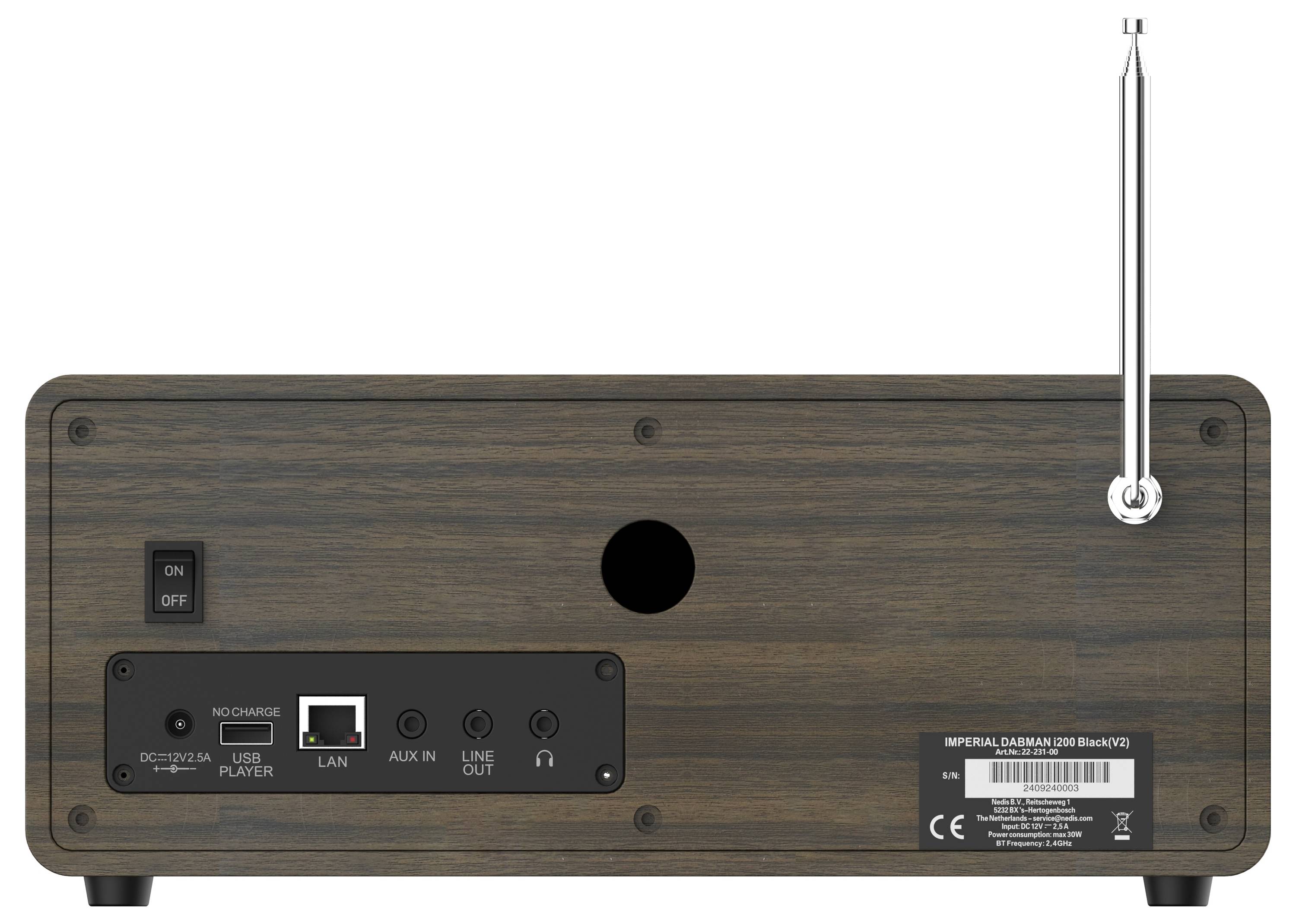 Retro digitální rádio se dřevěnou skříňkou a černým předním panelem. Zobrazuje digitální displej s nápisem 'Star Sat Radio' a ovládacími prvky pod ním.