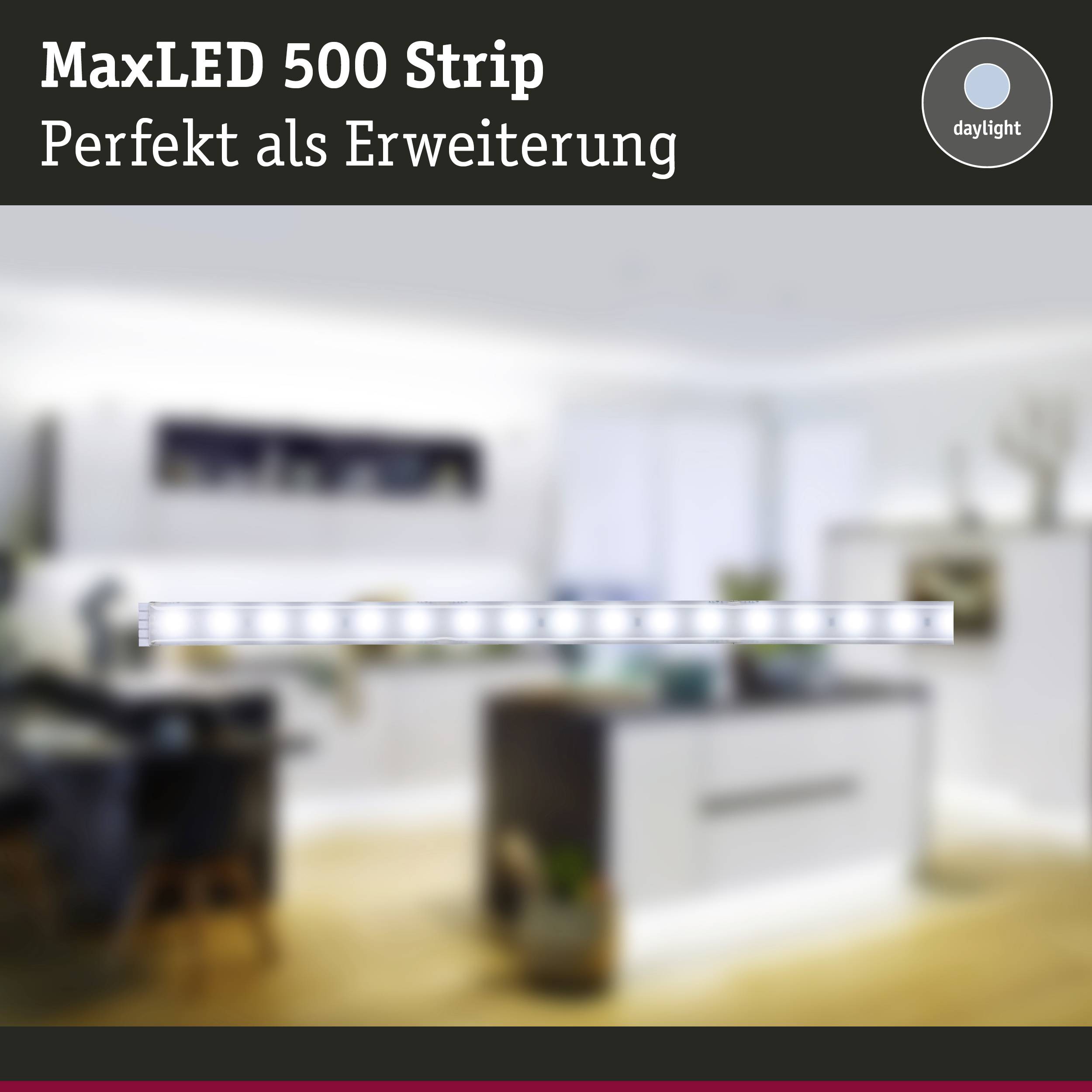 MaxLED 500 pásek v moderním obytném prostoru. Text: 'Perfektní rozšíření'.