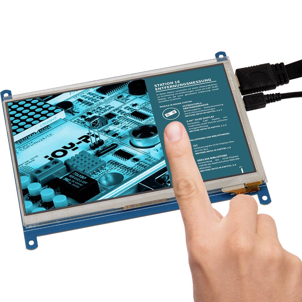 Osoba se dotýká displeje modrého přenosného elektronického zařízení s technickými informacemi na obrazovce.