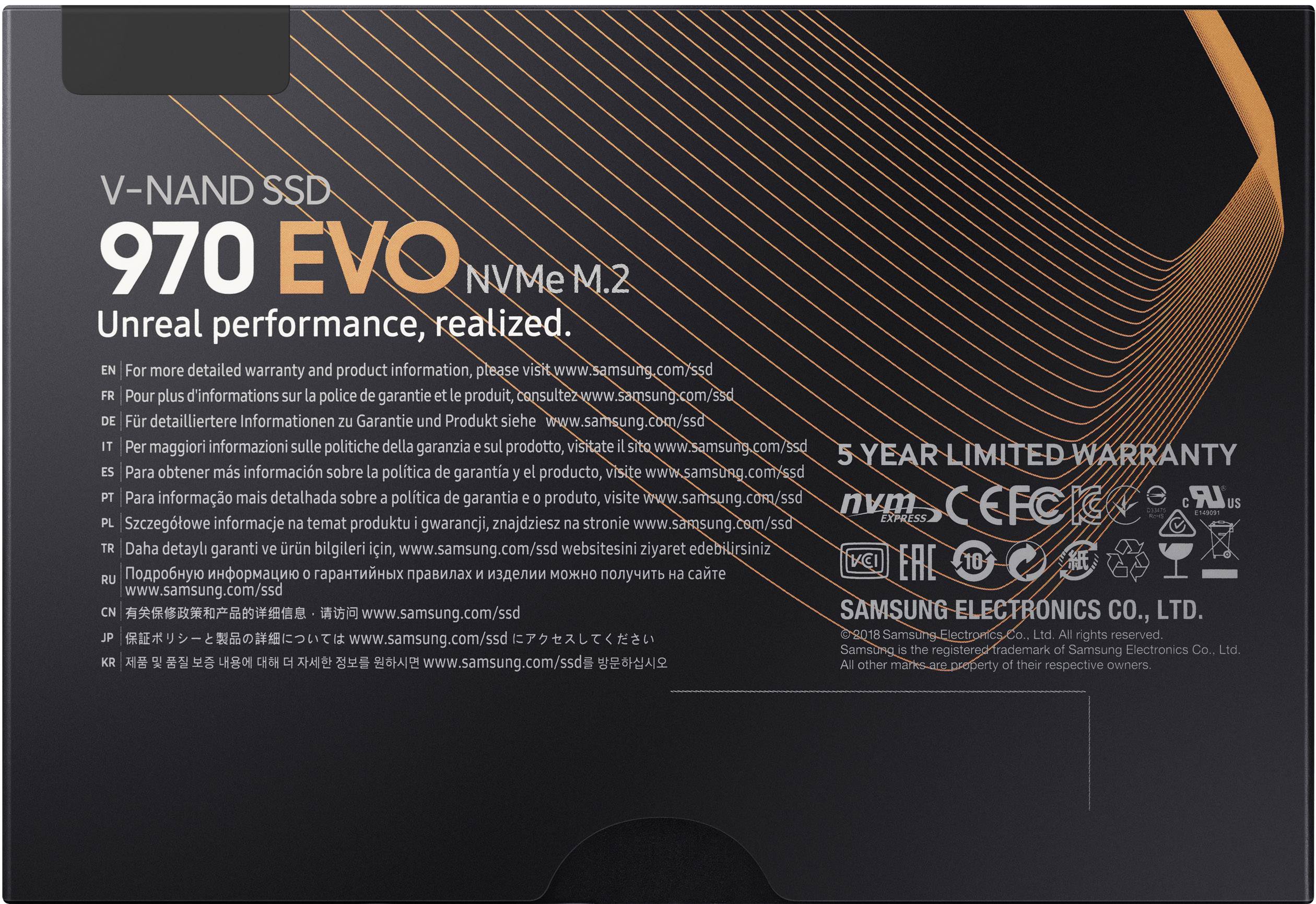 'Balení Samsung 970 EVO NVMe M.2 SSD s informacemi o záruce a logy několika certifikací.'