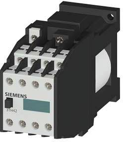 Siemensovo stykačové relé 3TH42, elektrická komponenta pro spínání elektrických obvodů, zobrazené ve frontálním pohledu s připojovacími svorkami.