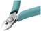 Zelené kleště s ostrými kovovými řezacími hranami, vhodné pro stříhání drátů a přesnou práci.