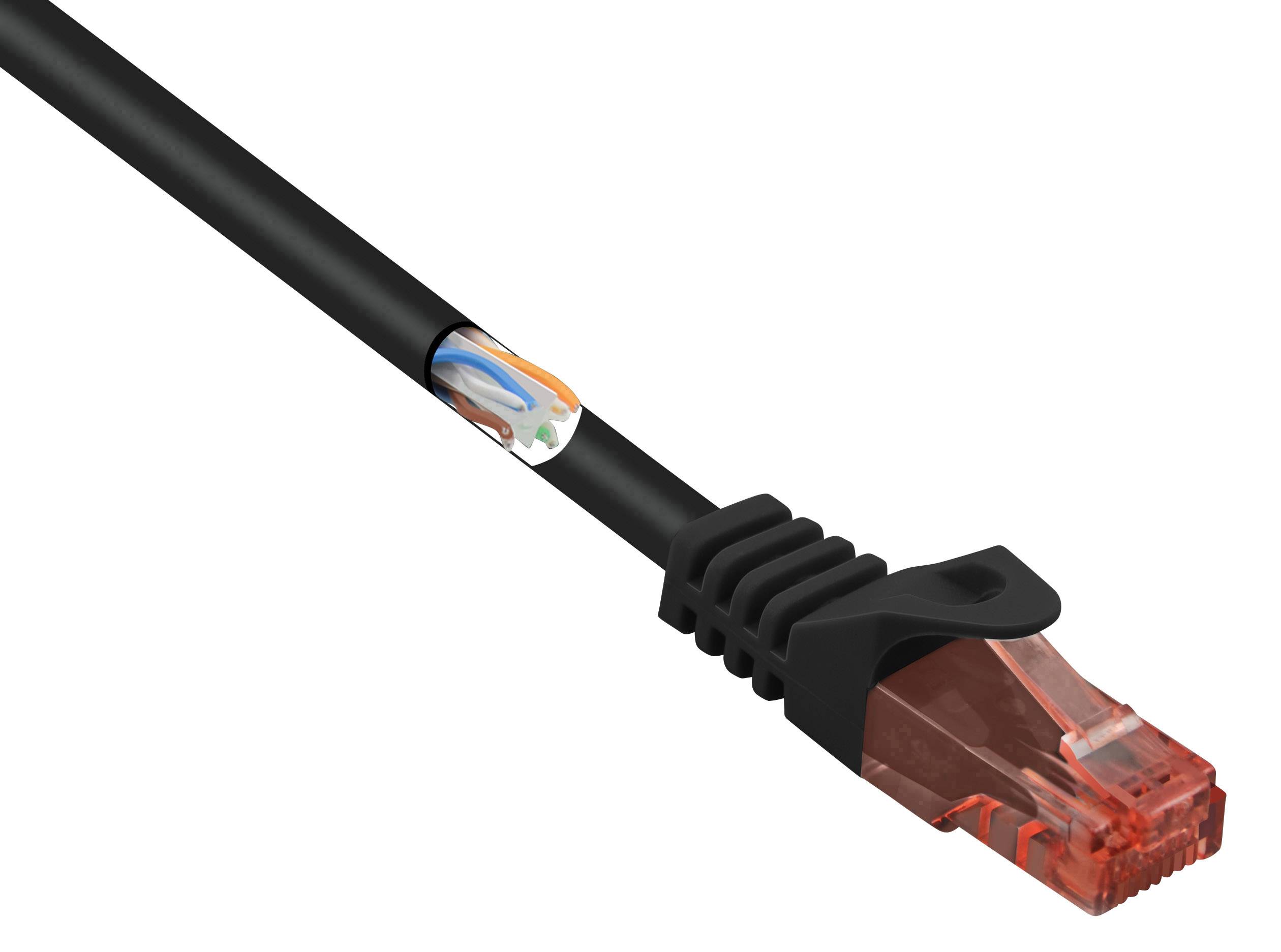 Černý ethernetový kabel s průhledným červeným konektorem, který odhaluje vnitřní měděné vodiče. Používá se pro síťová připojení.