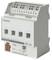 Siemens spínací aktor s přípojkami a popisy pro řízení elektronických zařízení, kompatibilní s KNX.