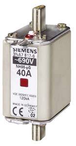 Pojistka Siemens, 690V, 40A, NH00-gG, s označením CE a nápisem 'Vyrobeno v Německu'.