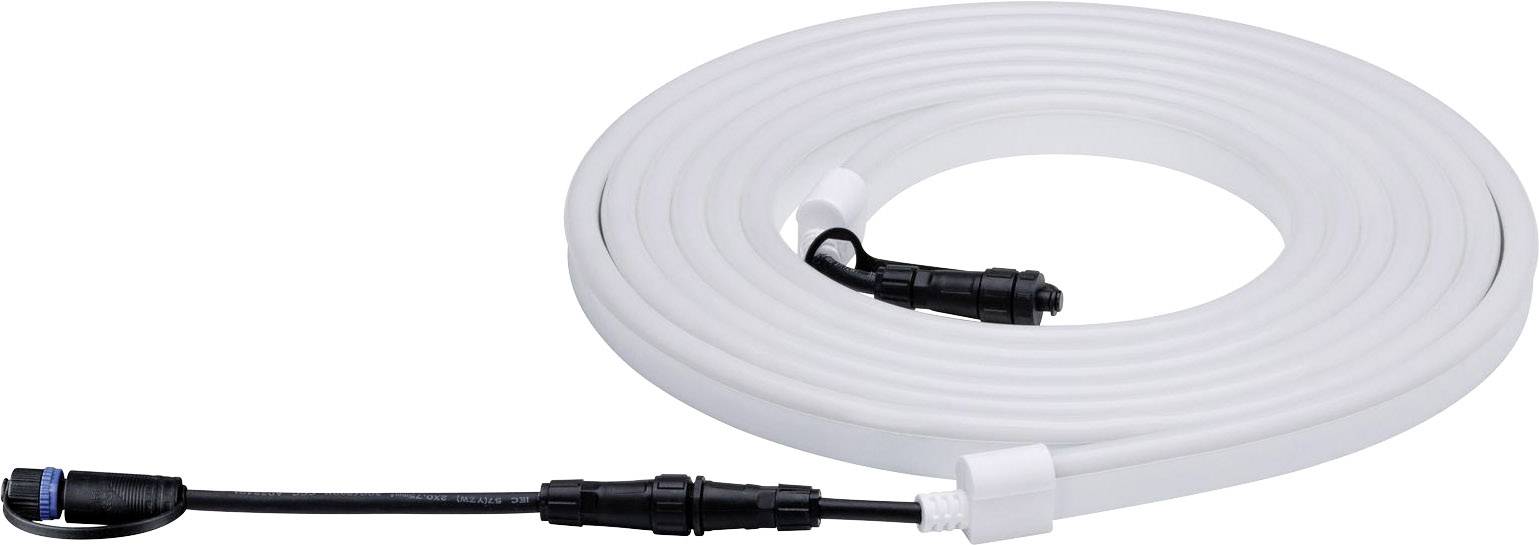 Bílý prodlužovací kabel s modrým konektorem na jednom konci a černým konektorem na konci druhém, namotaný do klubka.