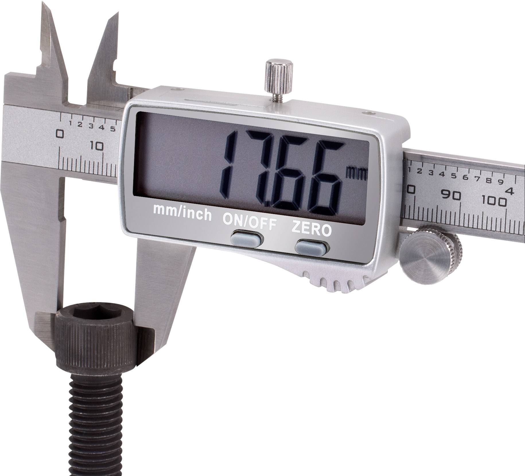 Digitální posuvné měřítko měří šroub o délce 17,66 mm. Displej zobrazuje '17,66 mm'.