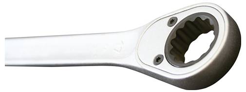 Stříbrná ráčnová hlava klíče s mírně sklopenou rukojetí, s kulatým otvorem určeným prouchopení matic nebo šroubů.