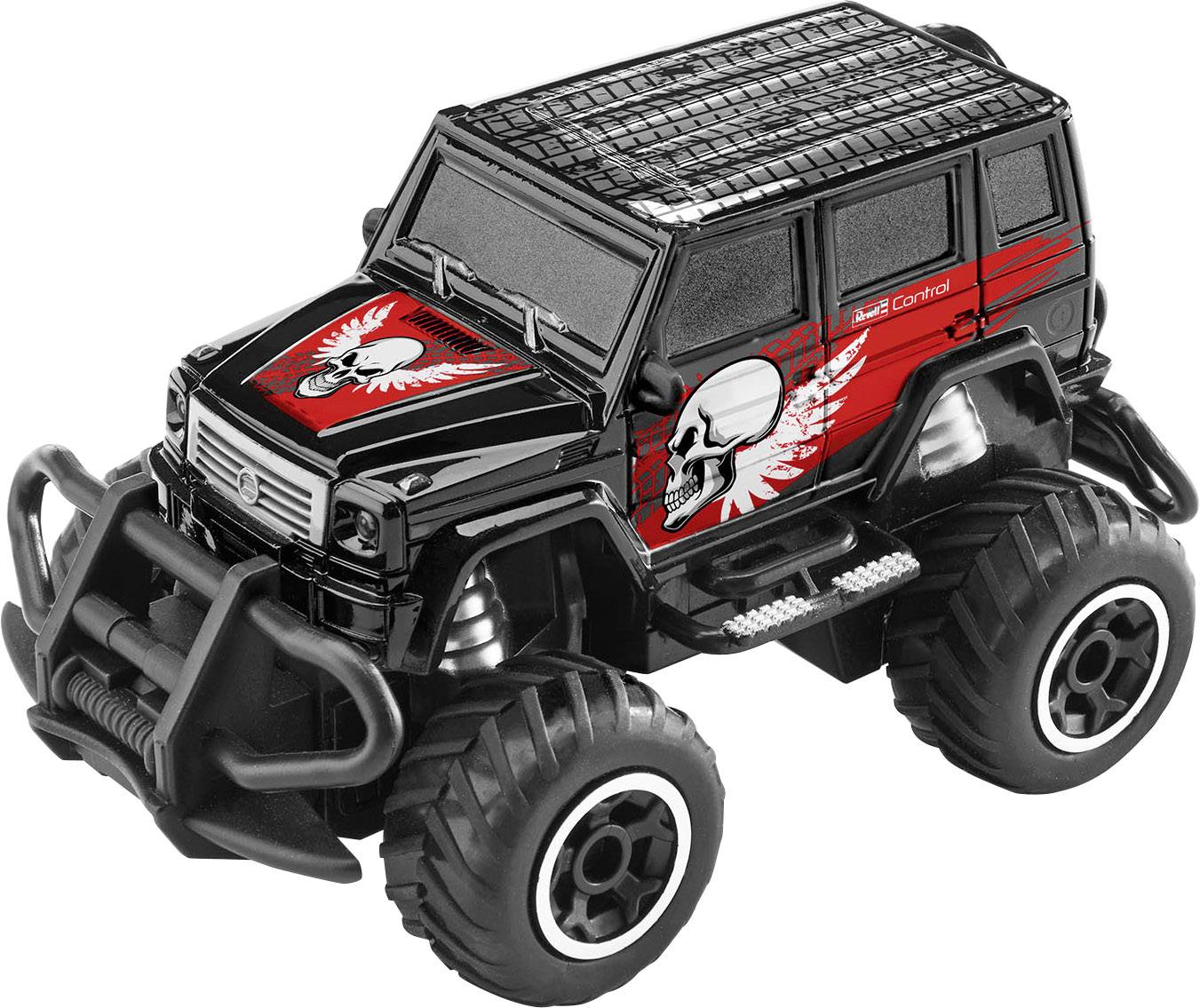 Černé hračkové autíčko v offroad stylu s červeným plamenným designem a potiskem lebky. Výrazně velké hrubé pneumatiky.