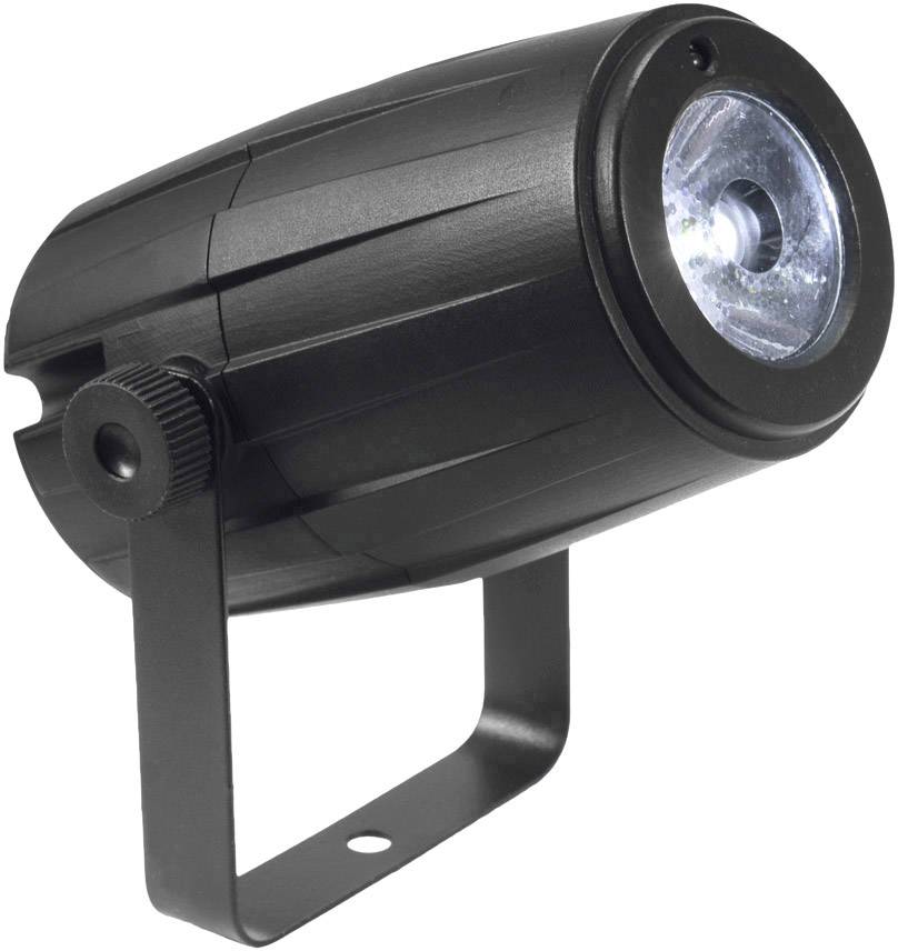 Černý LED reflektor pro jevištní osvětlení s nastavitelným držákem, který svítí jasným bílým světlem.