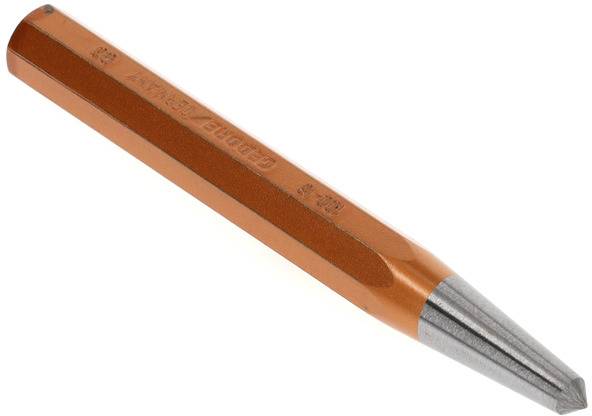 Oranžové kovové dláto s šestihrannou rukojetí a stříbrným hrotem, vhodné pro opracování kamene nebo kovu.