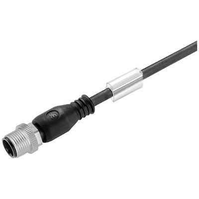 Černý elektrický kabel s kovovým konektorem na levé straně a plastovým obalem uprostřed.