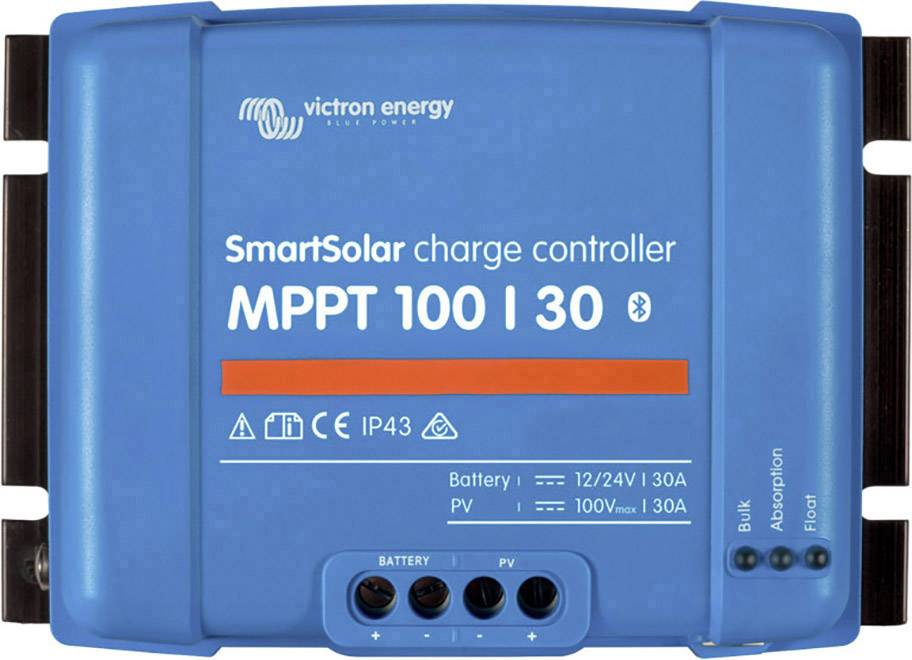 Modrý solární regulátor nabíjení Victron Energy SmartSolar MPPT 100/30 pro efektivní solární nabíjení. Podporuje 12/24V, vybaven Bluetooth, certifikován IP43.