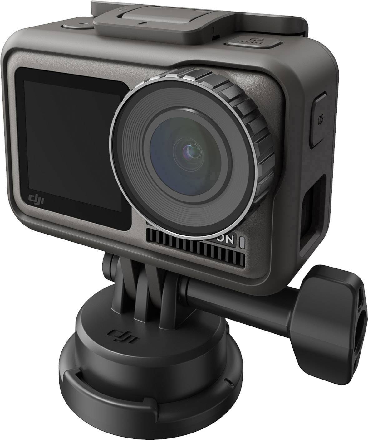 Akční kamera na stativu - ukazuje robustní design s širokoúhlým objektivem, vhodná pro videonahrávky při venkovních aktivitách.