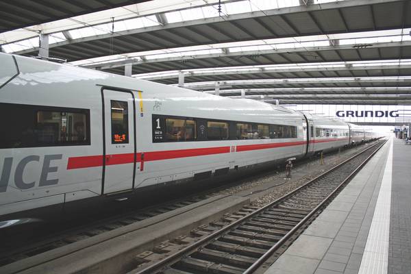 Piko H0 58590 2-dílná sada doplňkových vozů BR 412 ICE 4 DB AG 2. Třída