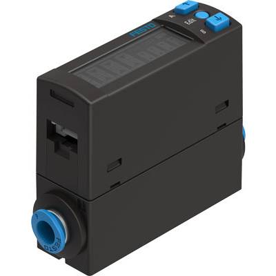 Černé, obdélníkové elektronické zařízení s modrým konektorem a tlačítky, pravděpodobně průmyslový senzor nebo regulátor.