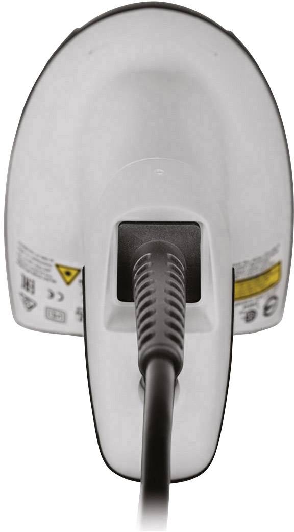 Elektromobil je nabíjen, kabel zapojen do nabíjecí zásuvky. Detailní záběr zezadu, žádná značka není viditelná.