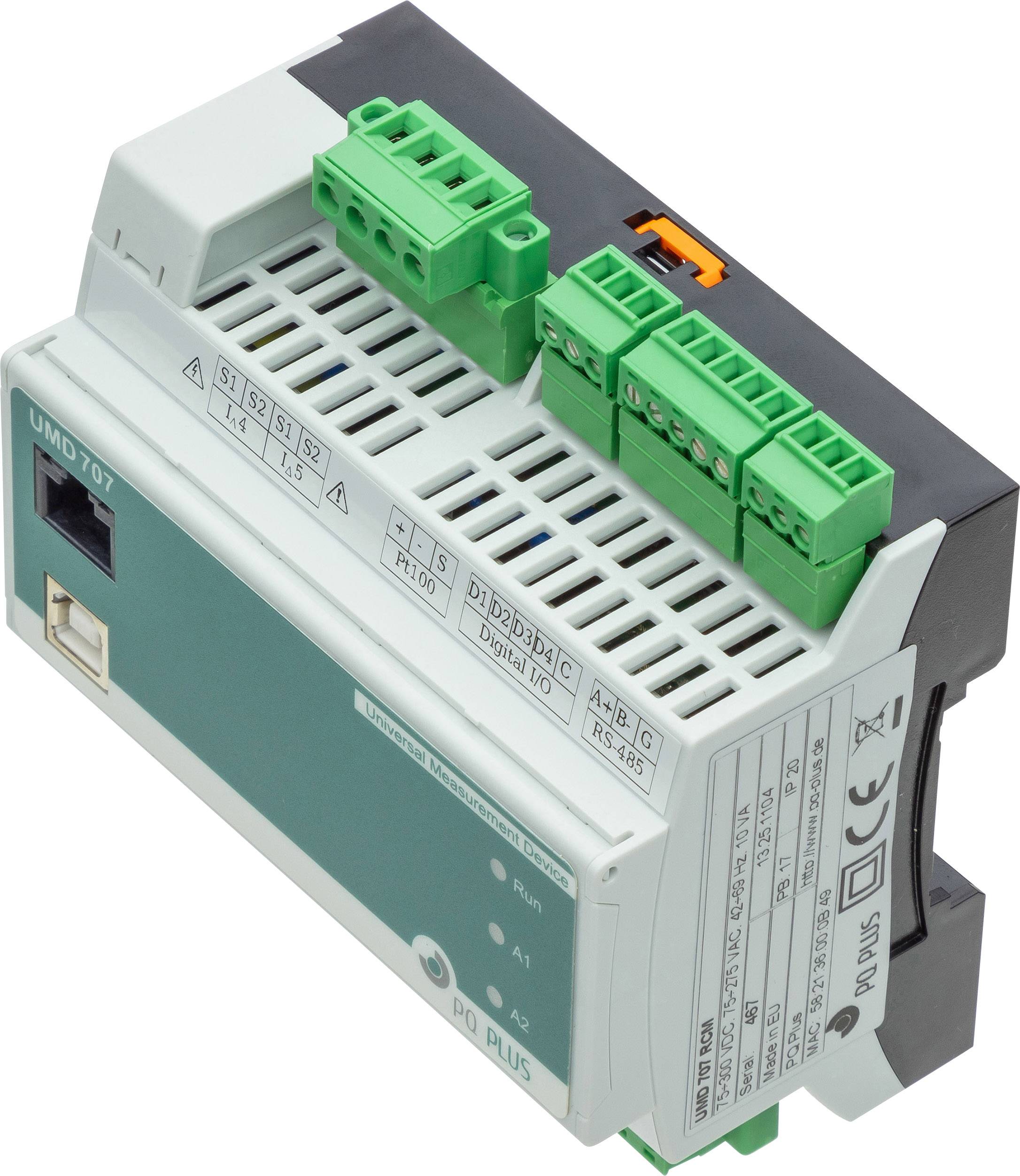 Elektronický modul se zelenými konektory nahoře. Jedná se o měřicí přístroj pro monitorování elektrických parametrů v rozvaděčích.
