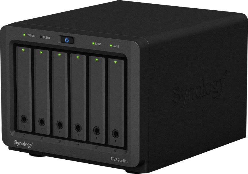 Černý síťový server NAS s šesti pozicemi pro pevné disky. Na přední straně svítí různé stavové indikátory zeleně.
