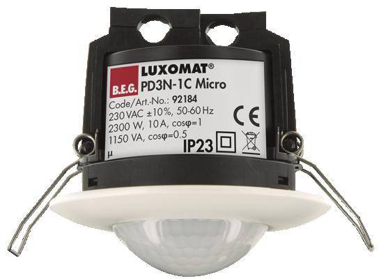 Stropní senzor LUXOMAT PD3N-1C Micro s černým pouzdrem a bílou kopulí. Informace o napětí, proudu a stupni krytí jsou vytištěny na povrchu.