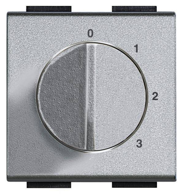 Legrand třístupňový spínač Living&Light hliník NT4016 1 ks