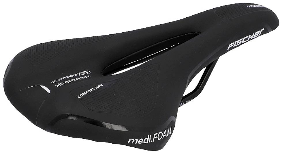 Černé sedlo na kolo s nápisem 'medi.FOAM' a 'FISCHER', ergonomicky tvarované a vybavené paměťovou pěnou pro maximální pohodlí.