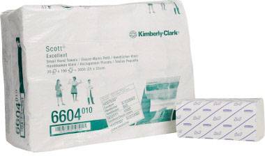 Balení papírových utěrek od Kimberly-Clark Scott. Bílý obal s modrými a zelenými potisky. Obsahuje malé, bílé papírové utěrky.
