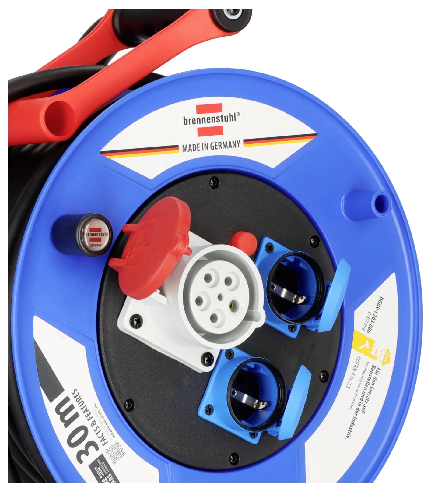 Modrá prodlužovací elektrická zásuvka s místy pro připojení a vypínači, s nápisem 'Made in Germany', s červenými a modrými akcenty.