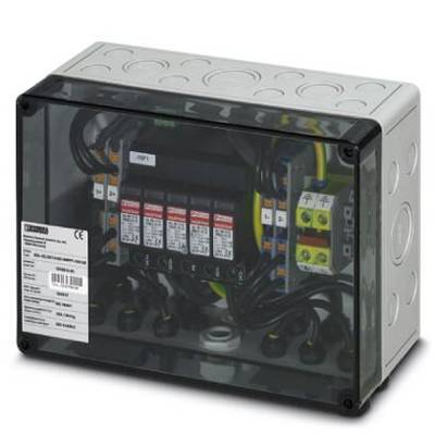 Elektrický rozvaděč s několika pojistkami, kabely a výrobním štítkem, namontovaný v šedém krytu.