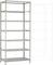 Kovový regál s šesti nastavitelnými policemi, ideální pro skladování. Vpravo vedle regálu jsou naznačeny tečkované možnosti rozšíření.